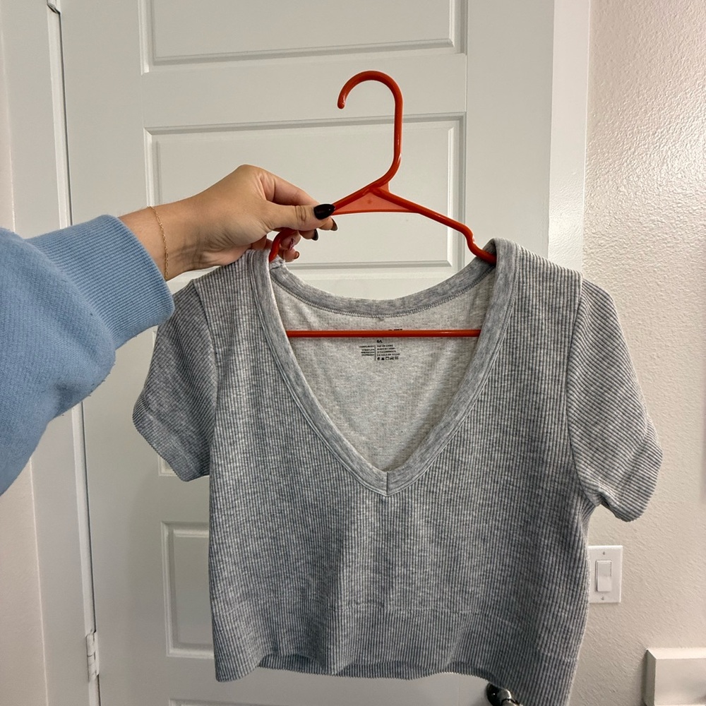 Garage: Ribbed V-Neck Crop Top